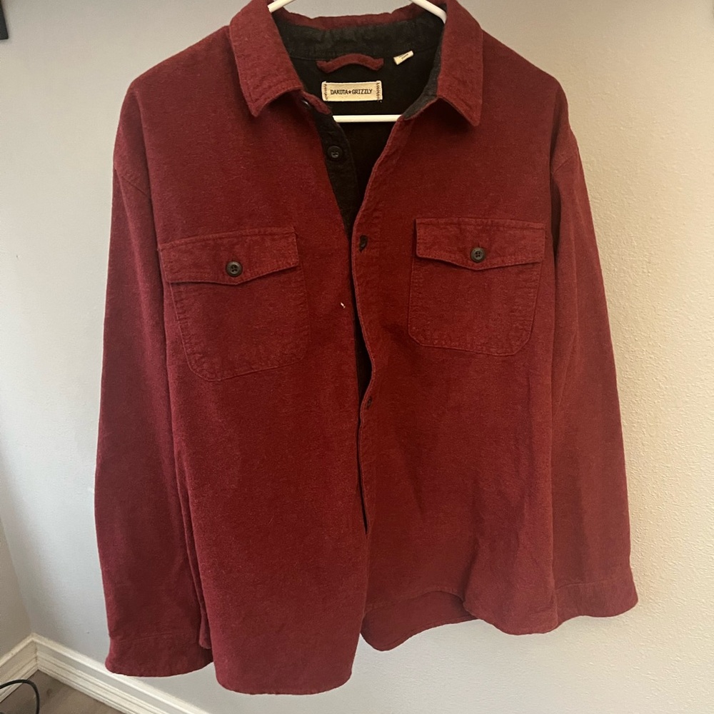 Dakota Grizzley midweight button up flannel, like new